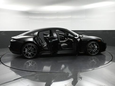 New 2026 Porsche Taycan Turbo image 40