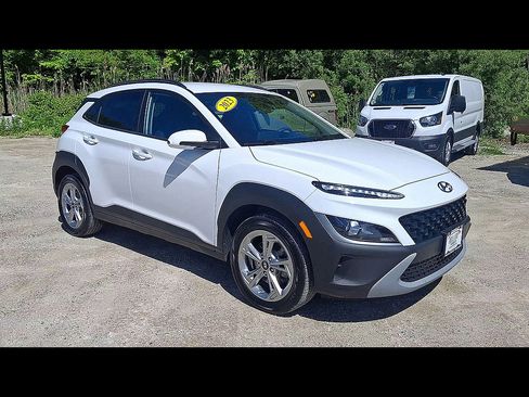 Used 2023 Hyundai Kona SEL w/ Cargo Package AWD/4WD image 2