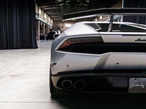 Used 2015 Lamborghini Huracan LP 610-4 image 34