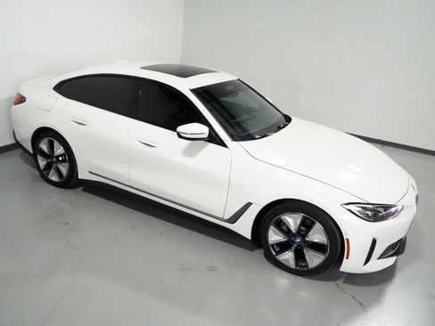 Used 2023 BMW i4 eDrive40 RWD image 12