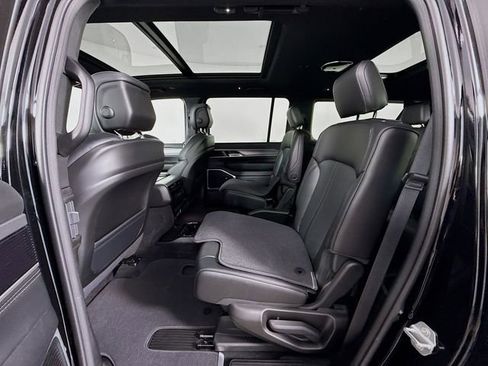 New 2026 Jeep Grand Wagoneer L 4WD image 26
