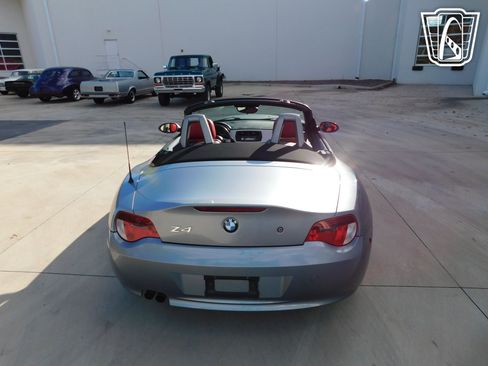 Used 2006 BMW Z4 3.0i RWD image 23
