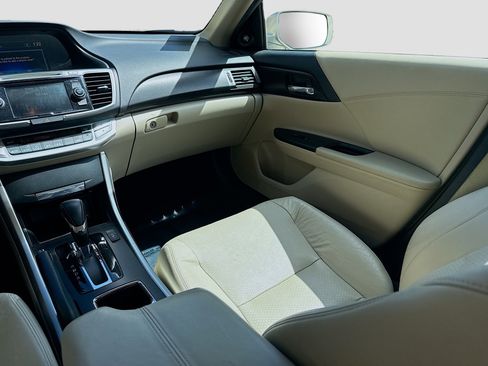 Used 2015 Honda Accord EX-L image 21