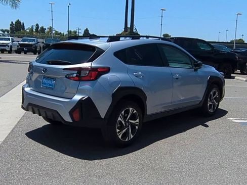Used 2025 Subaru Crosstrek 2.5i Premium AWD/4WD image 8