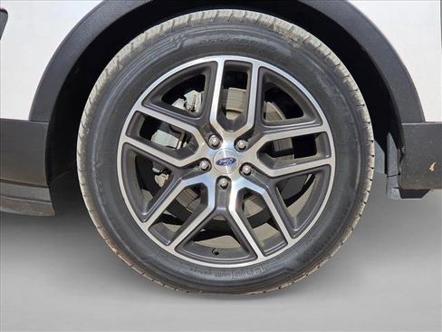 Used 2016 Ford Explorer Sport w/ Equipment Group 401A image 14