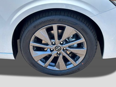 New 2026 Nissan Sentra SL FWD image 8