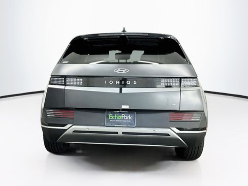 Used 2024 Hyundai Ioniq 5 SEL AWD/4WD image 7