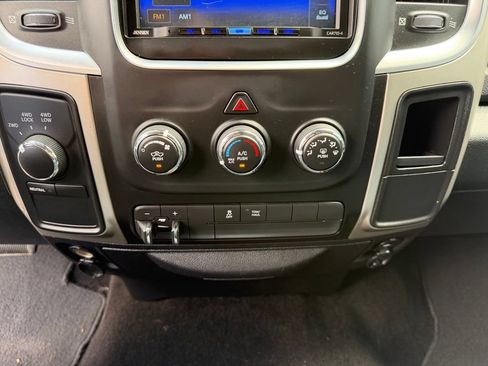 Used 2016 RAM 2500 SLT AWD/4WD image 23