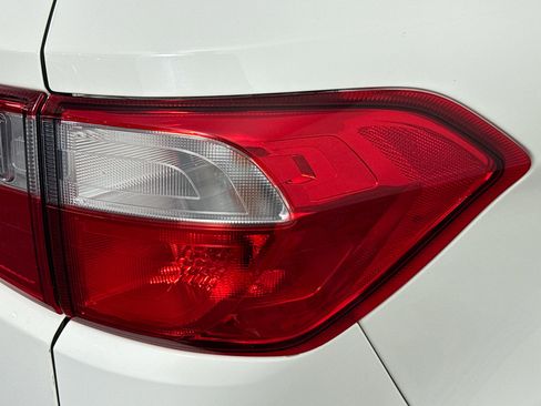 Used 2018 Ford EcoSport S image 32