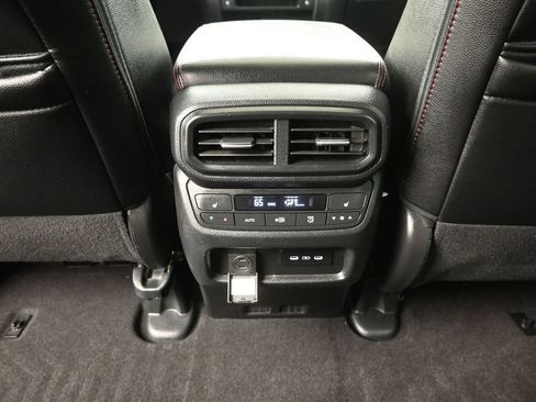 Certified 2024 Honda Passport Black Edition image 23