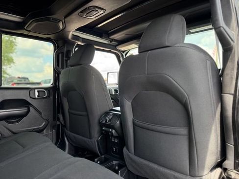 Used 2021 Jeep Wrangler Unlimited Sport w/ Sun And Sound Package AWD/4WD image 18