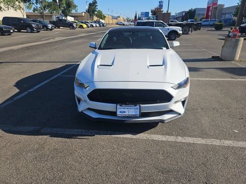 Used 2018 Ford Mustang GT Premium w/ Black Accent Package RWD image 2