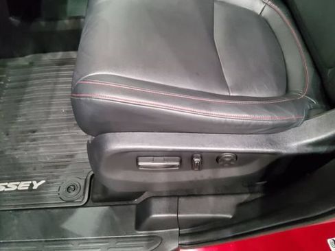 Used 2024 Honda Odyssey Sport image 25