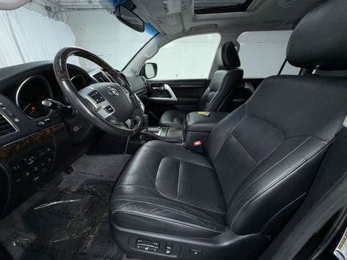 Used 2015 Toyota Land Cruiser AWD/4WD image 3