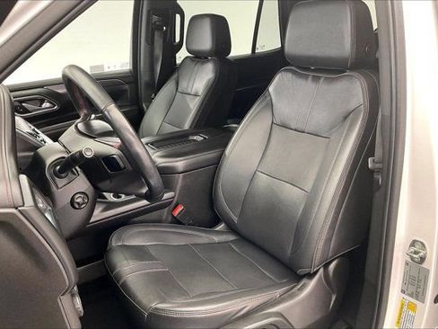 Used 2022 Chevrolet Tahoe RST w/ Luxury Package AWD/4WD image 17