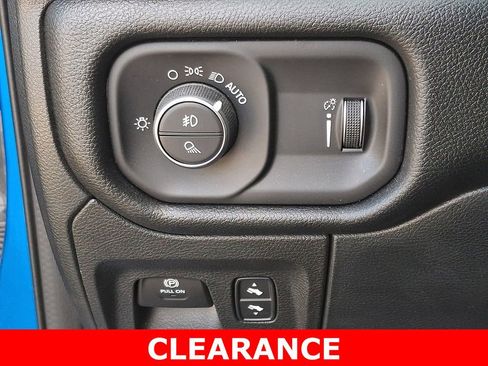 Used 2022 RAM 1500 Big Horn AWD/4WD image 23