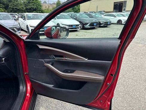 Used 2022 MAZDA CX-30 AWD 2.5 S w/ Premium Package image 33