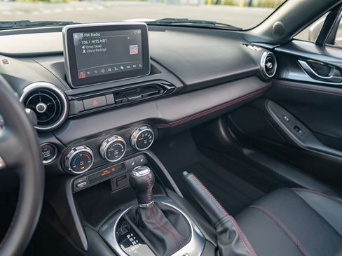 Used 2017 MAZDA MX-5 Miata RF Grand Touring RWD image 15