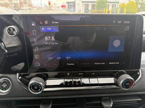 Used 2023 Chevrolet Colorado LT image 17