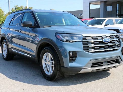 New 2025 Ford Explorer Active w/ Active Comfort Package image 4