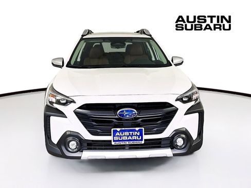 Used 2025 Subaru Outback Touring XT image 3