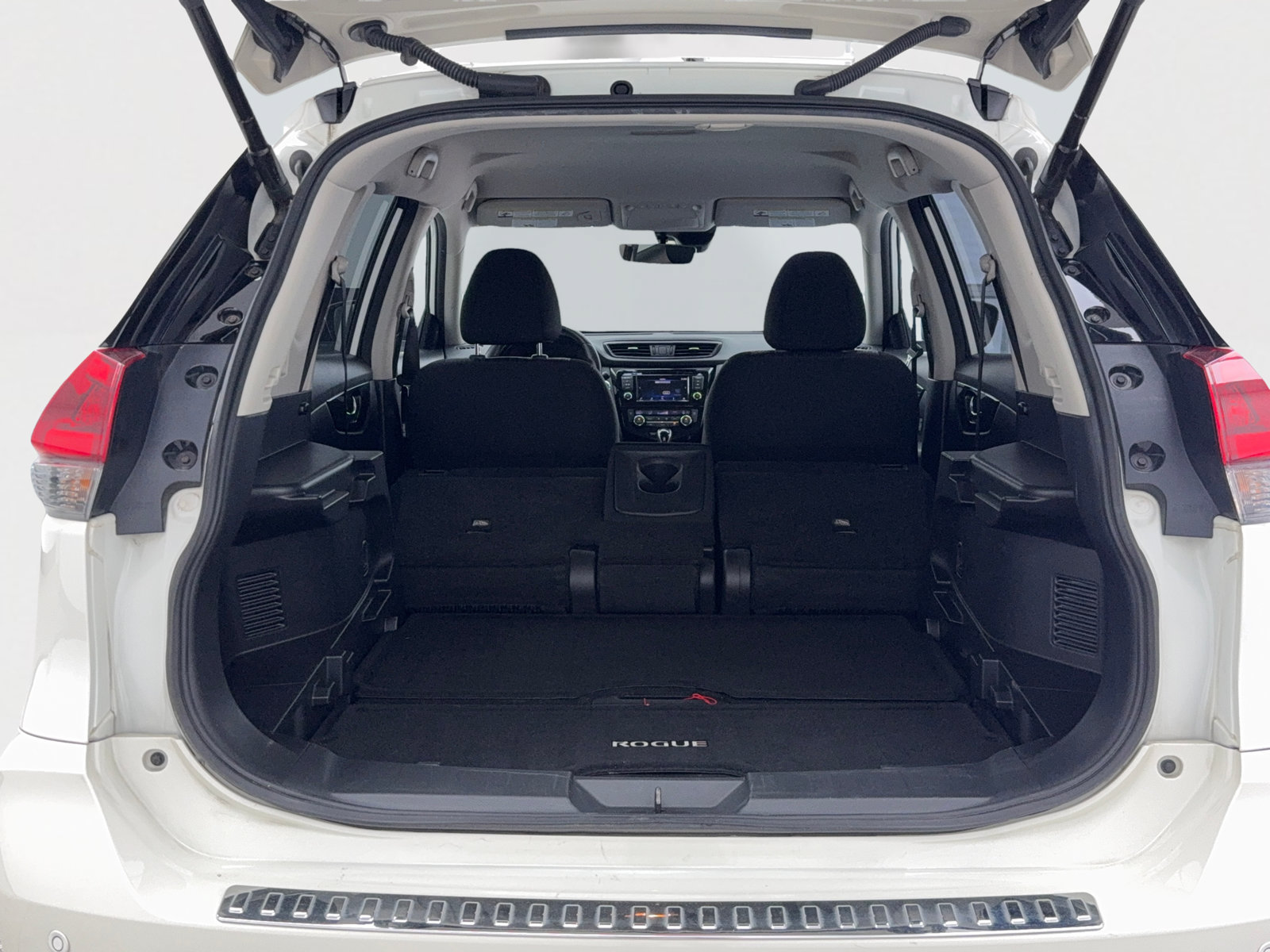 Used 2019 Nissan Rogue SV AWD/4WD image 48