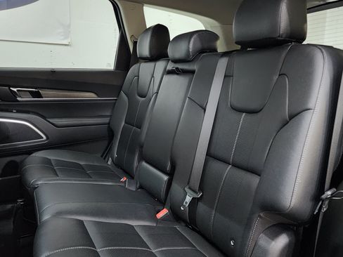 Used 2022 Kia Telluride EX AWD/4WD image 18