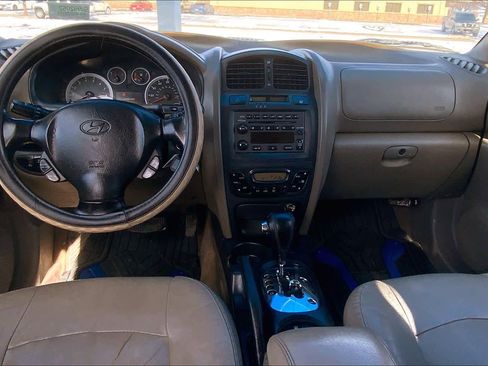 Used 2005 Hyundai Santa Fe GLS image 16