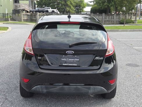 Used 2016 Ford Fiesta SE FWD image 6