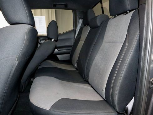 Used 2020 Toyota Tacoma TRD Off-Road w/ Technology Package image 21