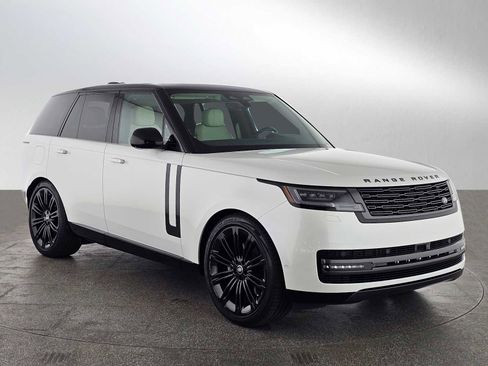 Used 2025 Land Rover Range Rover SE AWD/4WD image 7