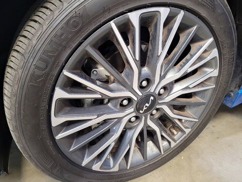 Used 2023 Kia Forte GT-Line image 31