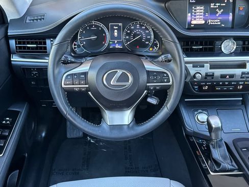 Used 2018 Lexus ES 350 image 15