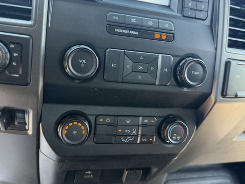 Certified 2020 Ford F550 4x4 Crew Cab Super Duty image 34