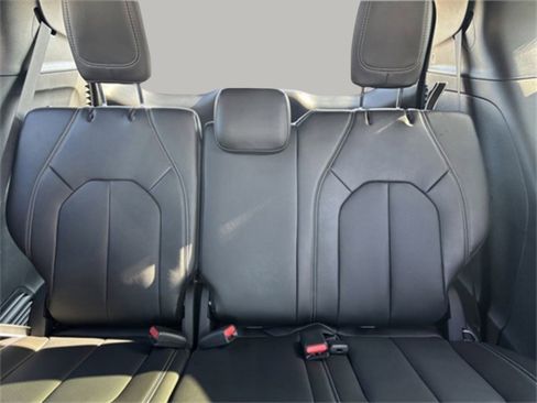 New 2026 Chrysler Pacifica Select image 23