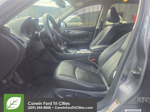 Used 2015 INFINITI Q50 Premium w/ Navigation Package AWD/4WD image 9