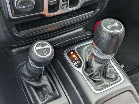 Used 2023 Jeep Wrangler Sport S image 20