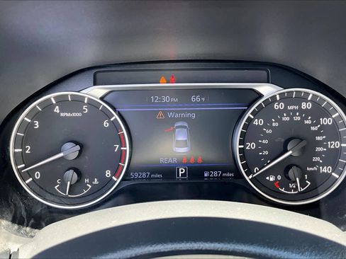 Used 2024 Nissan Altima 2.5 SV FWD image 25