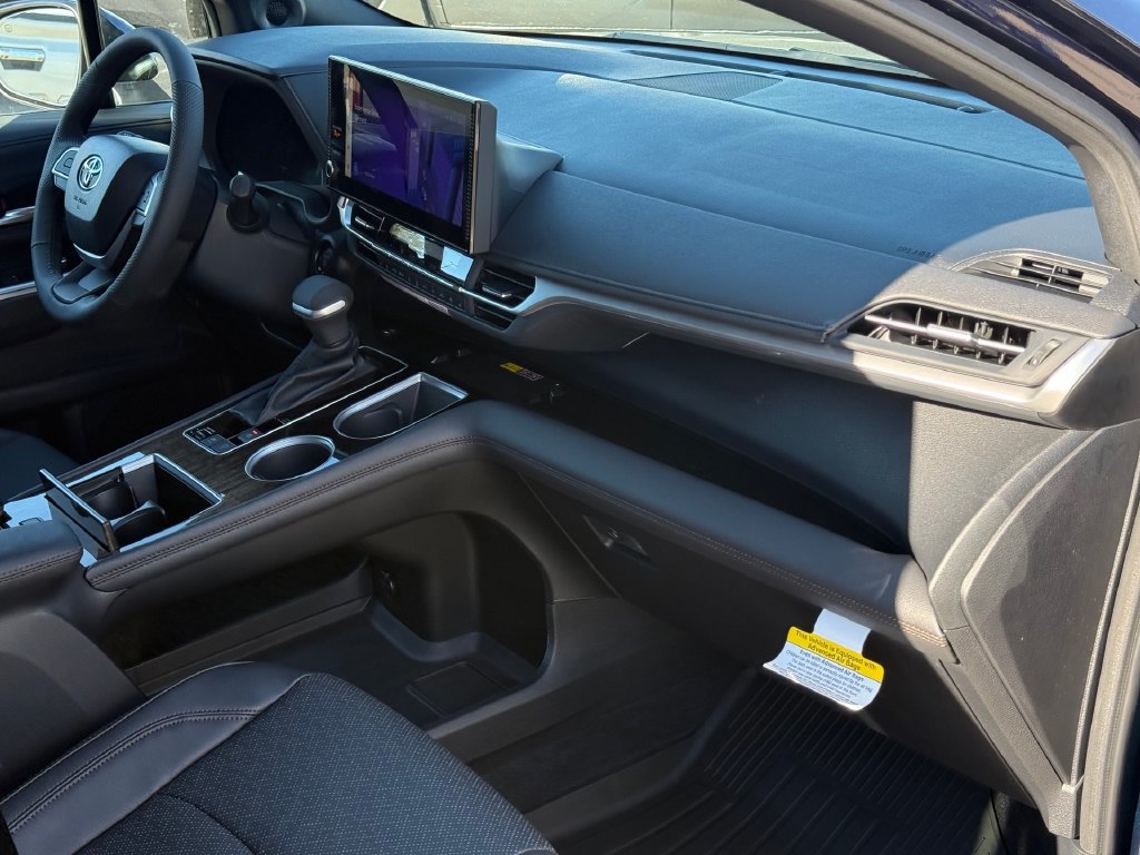 New 2026 Toyota Sienna Limited AWD/4WD image 26