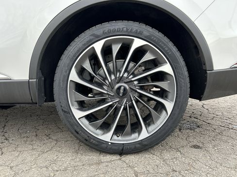 Used 2021 Lincoln Aviator Reserve w/ Equipment Group 201A image 27