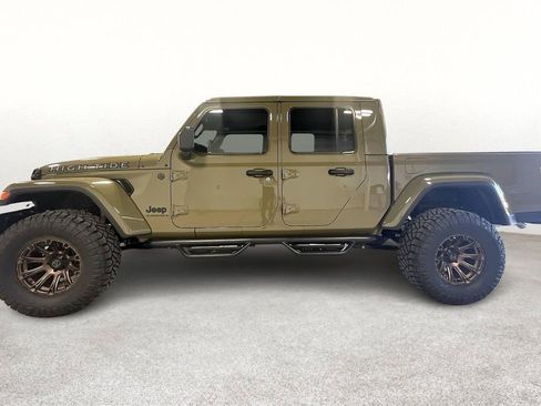 New 2025 Jeep Gladiator Sport image 7