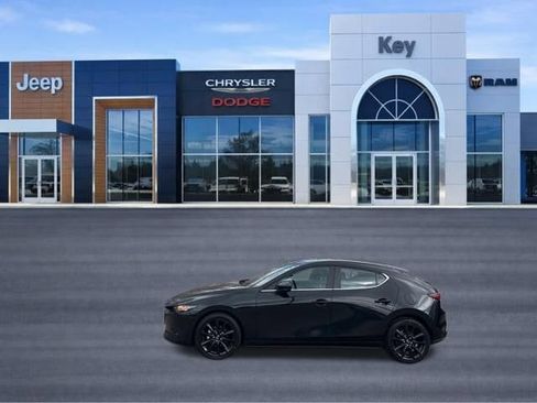 Used 2024 MAZDA MAZDA3 s FWD image 9