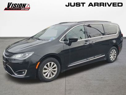Used 2017 Chrysler Pacifica Touring-L