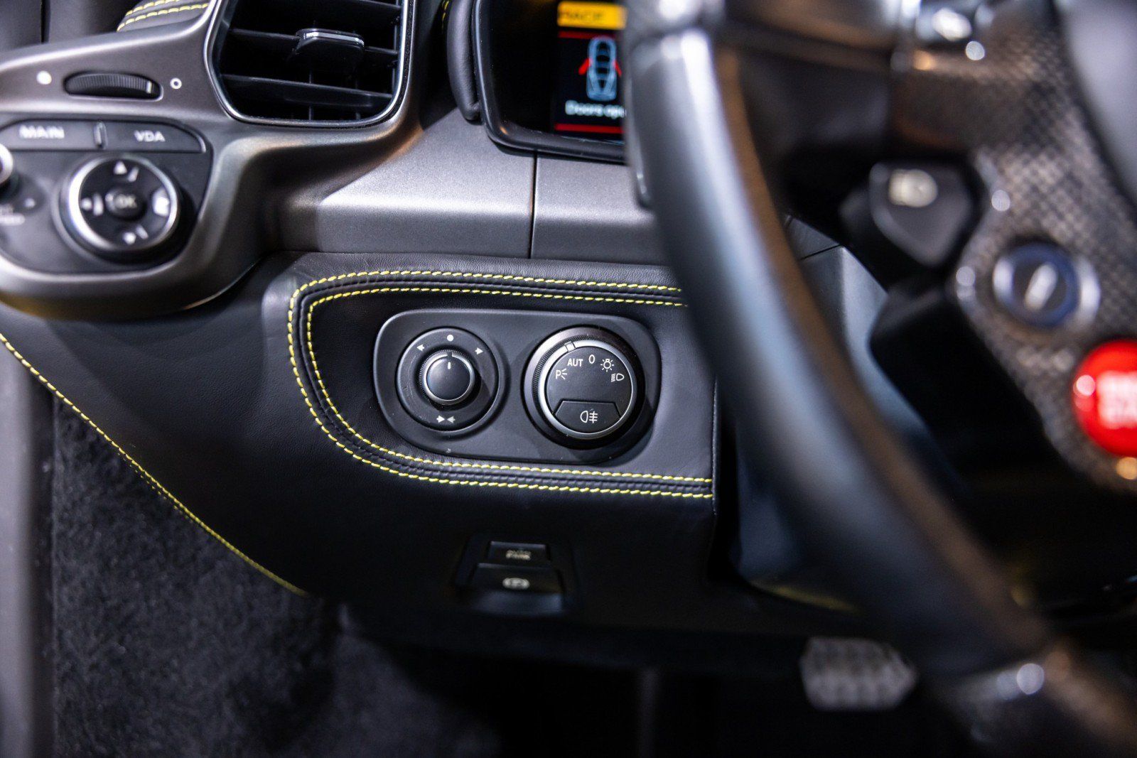 Used 2011 Ferrari 458 Italia Coupe RWD image 46