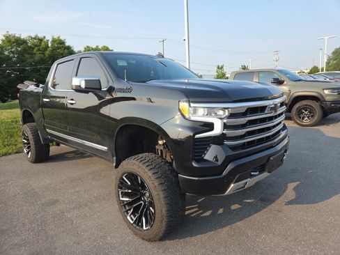 Used 2023 Chevrolet Silverado 1500 High Country w/ LPO, Dark Essentials Package AWD/4WD image 17