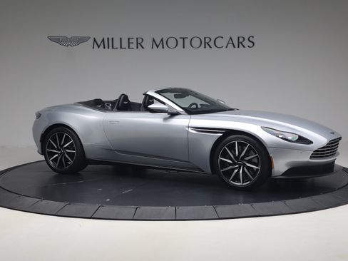 Used 2019 Aston Martin DB11 Volante RWD image 10