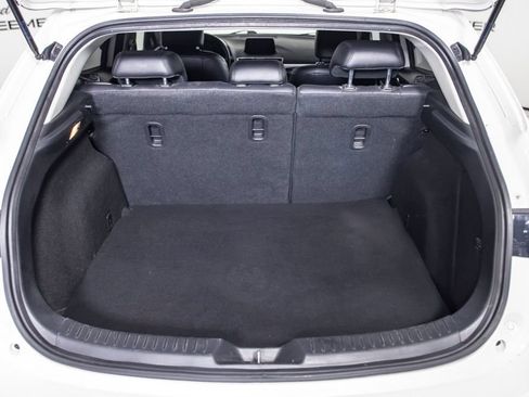 Used 2018 MAZDA MAZDA3 Touring FWD image 8
