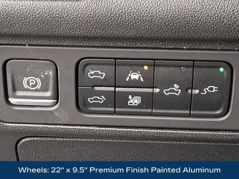 Used 2024 GMC Hummer EV 3X image 28