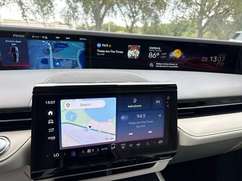 New 2026 Lincoln Nautilus Reserve AWD/4WD image 23