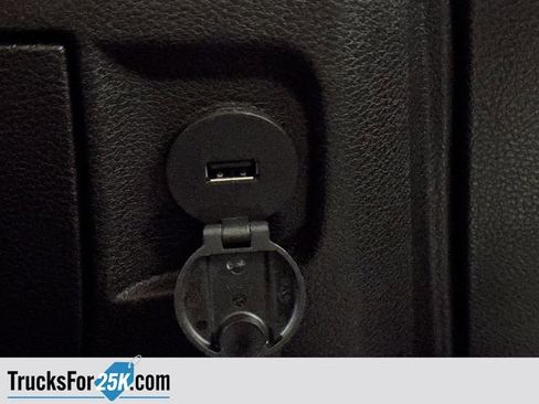 Used 2019 RAM 1500 Laramie w/ Convenience Group image 24